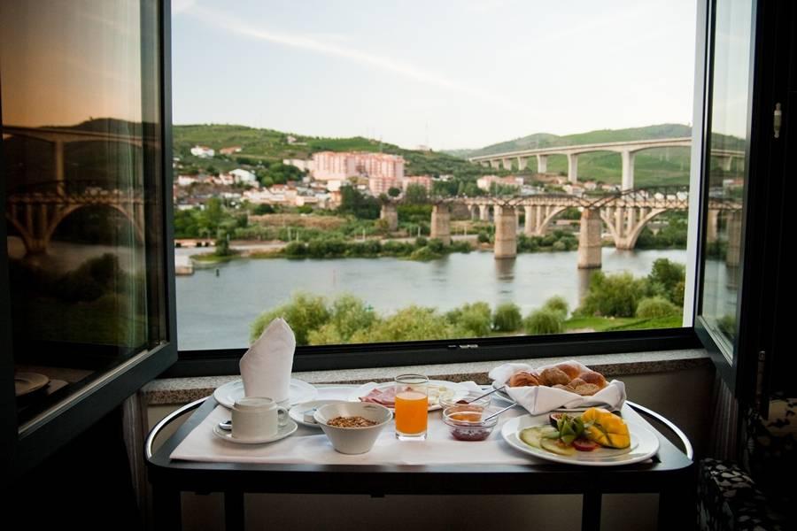 Douro River Hotel And Spa Cambres Bilik gambar